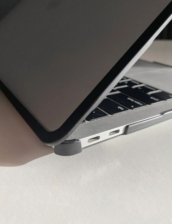 Пластикова накладка c силіконовим бампером для Macbook Pro 16" A2485, A2780 (Прозрачный + Прозрачный Бампер)