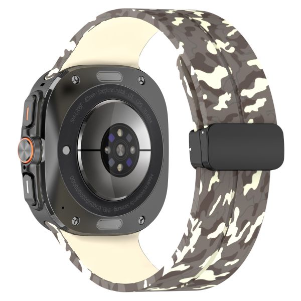 Камуфляжний силіконовий ремінець з магнітною пряжкою для Samsung Galaxy Watch7 Ultra 47 мм (жовтий)