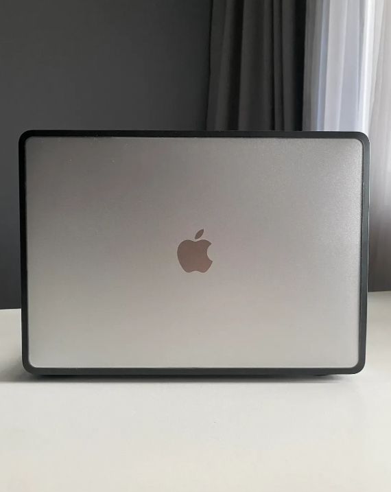 Пластикова накладка з силіконовим бампером для Macbook Air (M1 | A1932 | A2337) (Прозрачный + черный бампер)