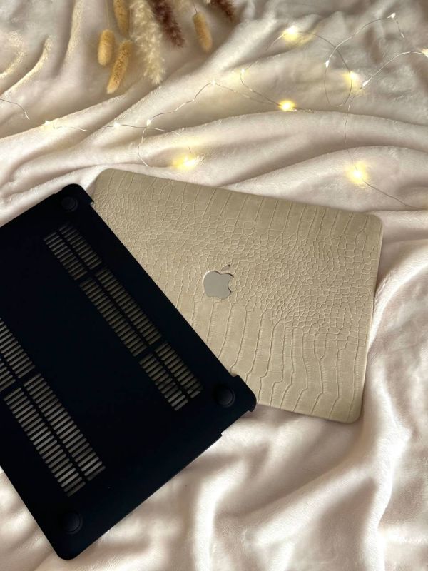 Чохол накладка з еко шкіри на MacBook Air 15 (A2941) (Пісочний)