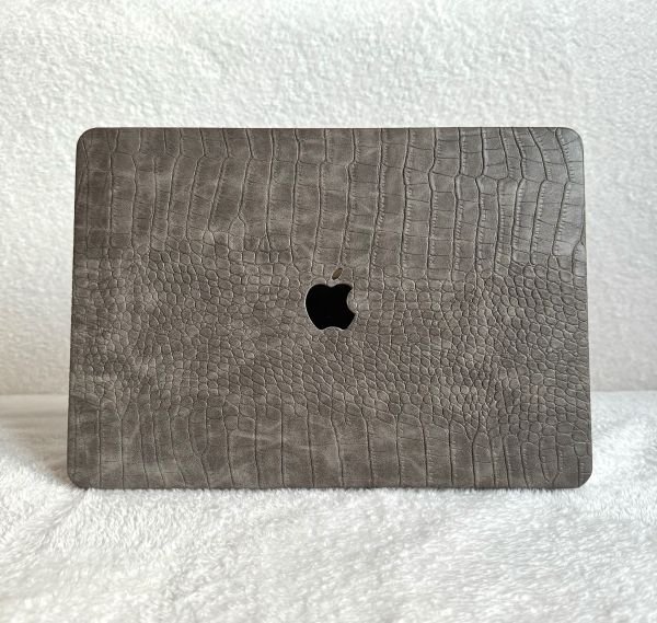 Чохол накладка шкіряна на MacBook Pro 16.2 A2485 | A2780 (Теплий сірий)